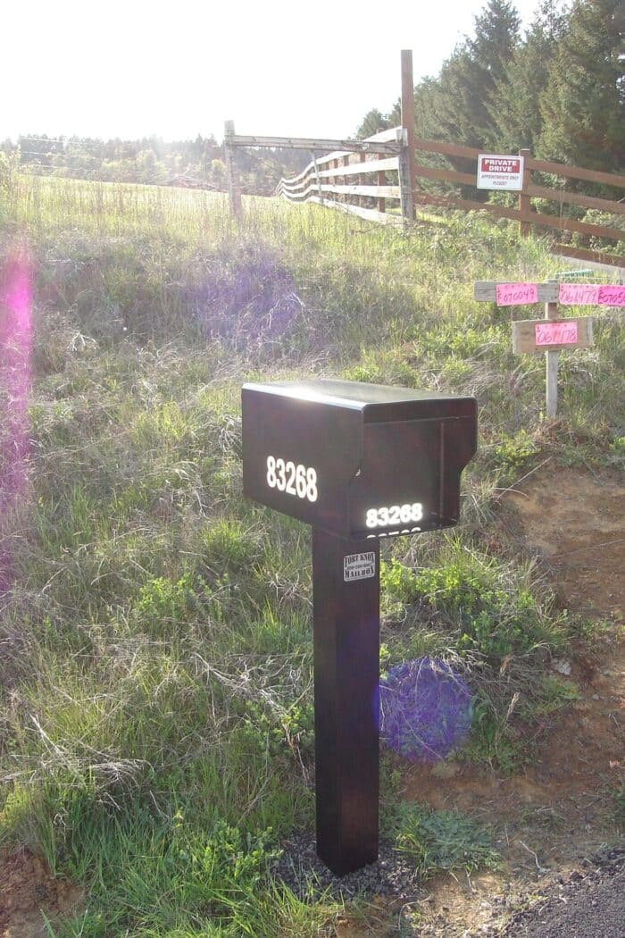 Large Standard mailbox