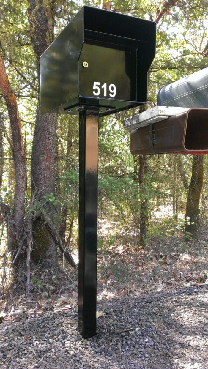 Black M1-LT Mailbox