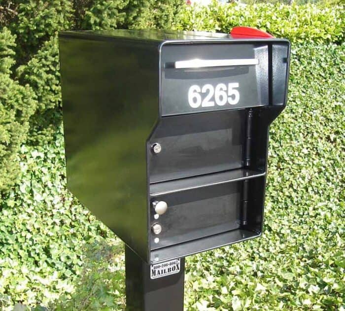 Black Senator mailbox