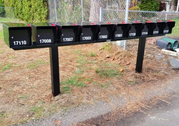 M1-LT mailbox on rack