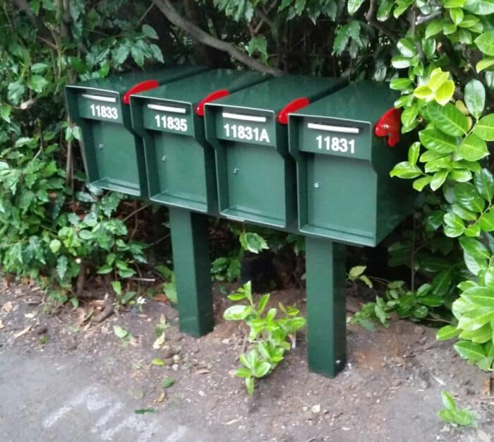 4 vacationer mailboxes